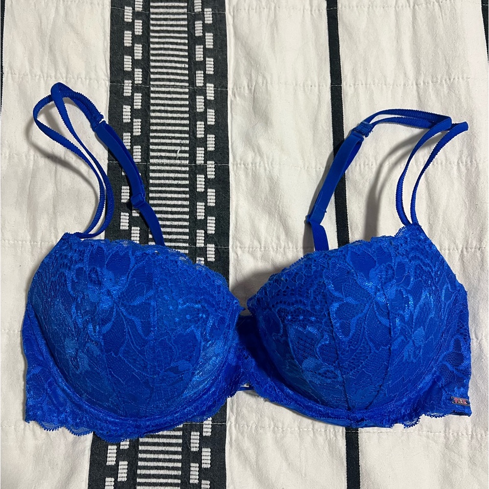 Victoria’s Secret PINK 34D